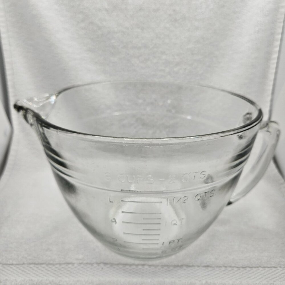 Anchor Hocking 8 Cup 2 Quart Measuring Cup Batter Bowl Glass 88 USA 17